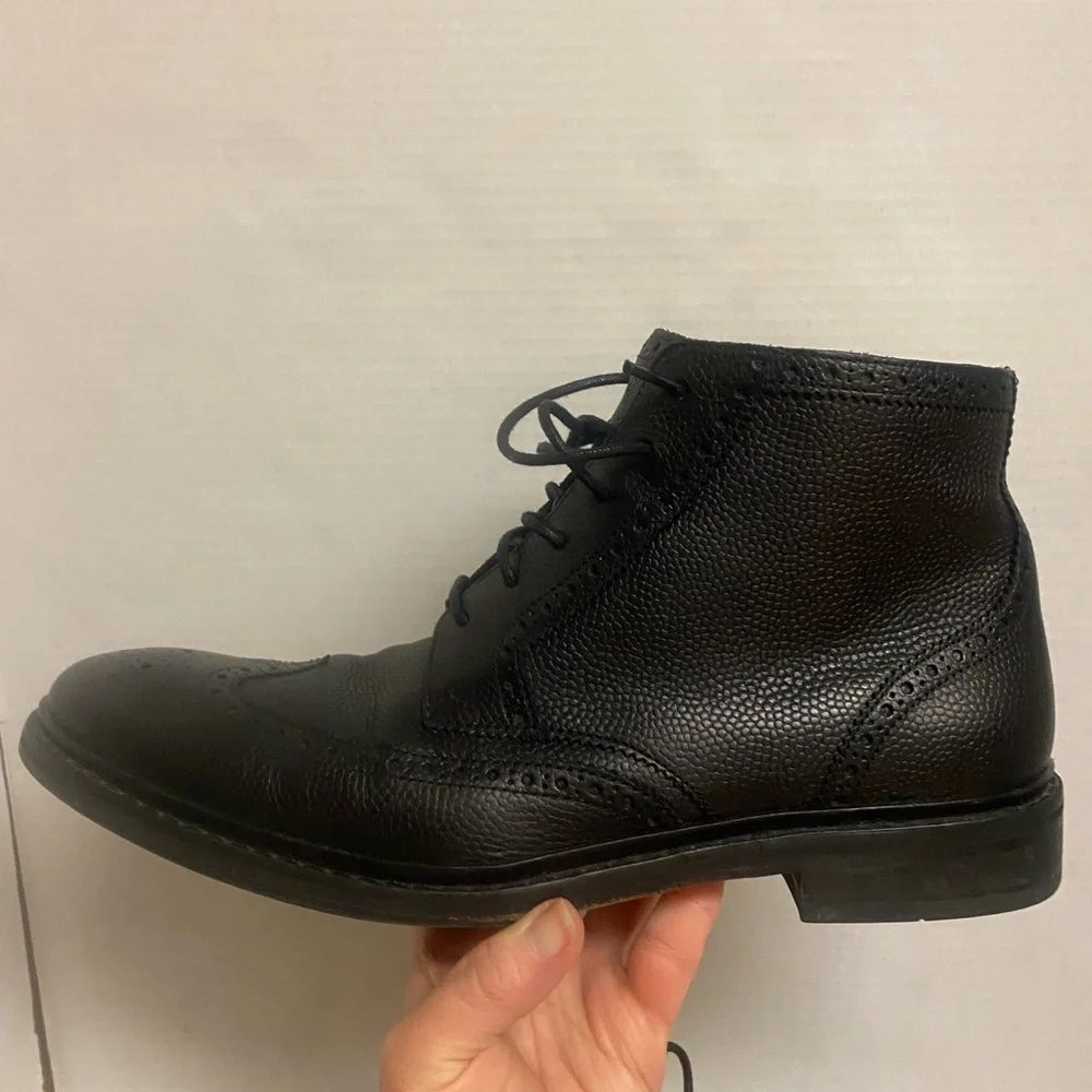 Cole Haan Black Men’s Chukka Wingtip Lace-Up Boots